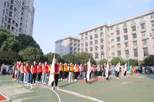 嗨戰(zhàn)！百捷火炬點(diǎn)燃熱烈永動(dòng)機(jī)
